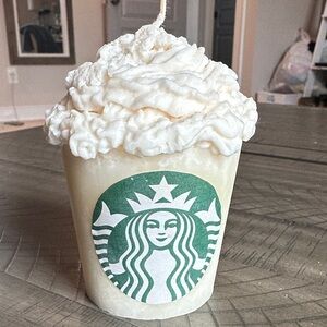 Starbucks Cream-Colored Cup Candle with Green Logo Vanilla